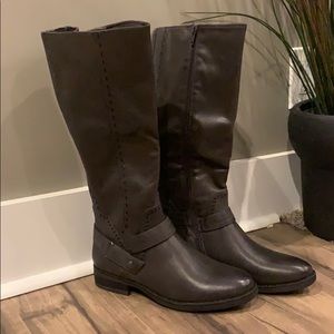 Baretraps Abram boots, dark gray, size 8M NWT